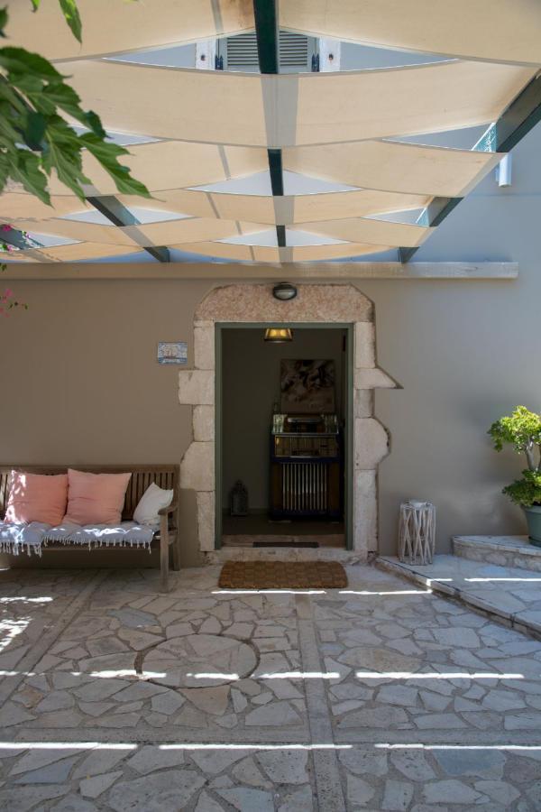 Alicelia Boutique Inn Vathy  Zewnętrze zdjęcie